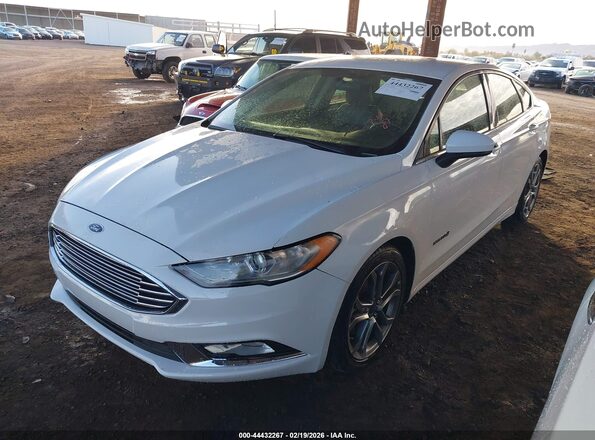 3FA6P0LU2HR299917 2017 FORD FUSION HYBRID White Front left