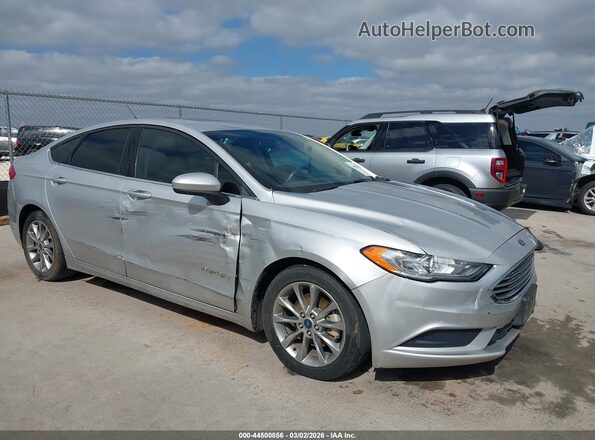 3FA6P0LU2HR336643 2017 FORD FUSION HYBRID Silver Przód prawy