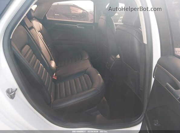 3FA6P0LU3JR129846 2018 FORD FUSION HYBRID White Widok naklejki z numerem VIN