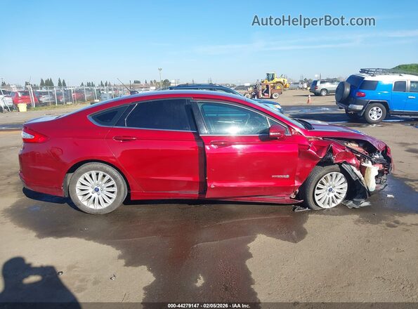 3FA6P0LU6GR389375 2016 FORD FUSION HYBRID Красный Вид задней части салона