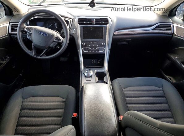 3FA6P0LU6KR222703 2019 FORD FUSION White Vista del salpicadero