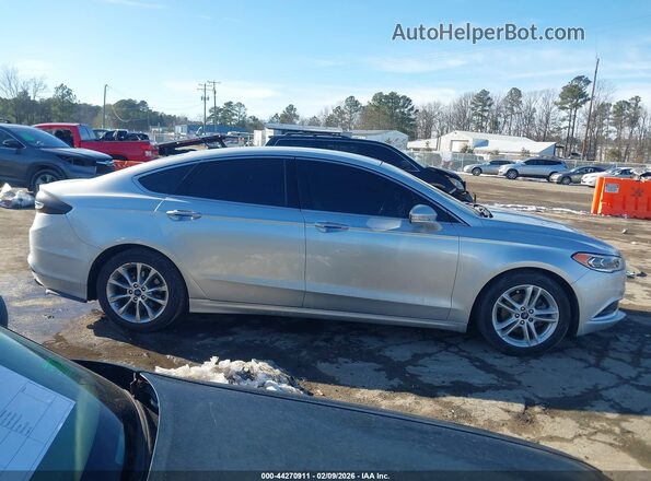 3FA6P0LUXJR123798 2018 FORD FUSION HYBRID Silver Widok wnętrza 360 stopni