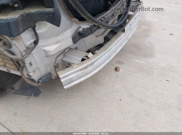 3FA6P0UU5JR157002 2018 FORD FUSION HYBRID Серебряный Вид спереди