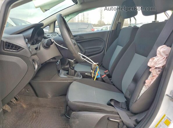 3FADP4AJ2KM120352 2019 FORD FIESTA White წინა სალონის ხედი