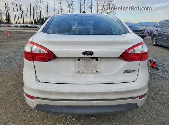 3FADP4AJ2KM120352 2019 FORD FIESTA White უკანა ხედი
