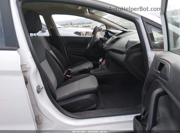 3FADP4AJ4HM137890 2017 FORD FIESTA White Vista interior delantera