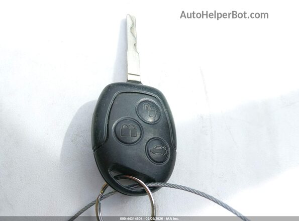 3FADP4AJ4HM137890 2017 FORD FIESTA White Vista del salpicadero