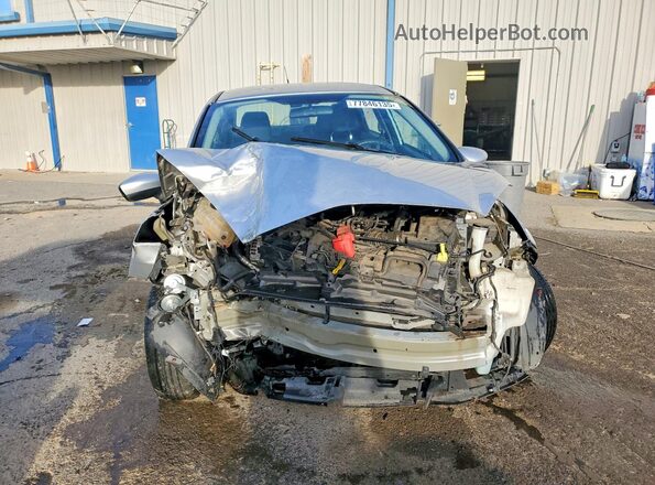 3FADP4AJ6GM137906 2016 FORD FIESTA Серебряный Вид спереди