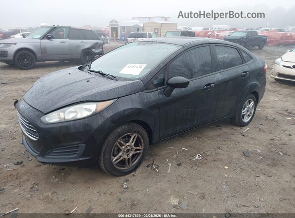 3FADP4BJ1JM103670 2018 FORD FIESTA Черный Передняя левая четверть