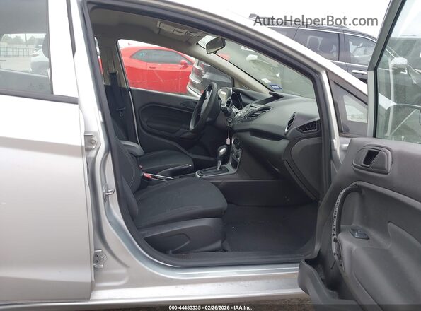 3FADP4BJ5KM143820 2019 FORD FIESTA Silver Widok wnętrza z przodu
