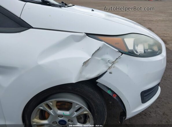 3FADP4BJ8GM141826 2016 FORD FIESTA Белый Вид спереди