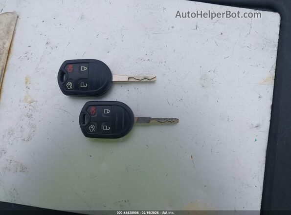 3FADP4EJ1JM128662 2018 FORD FIESTA Красный Вид панели приборов