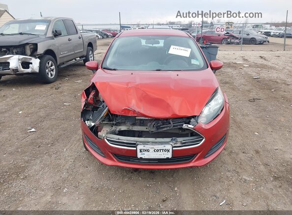 3FADP4EJ1JM128662 2018 FORD FIESTA Красный Вид задней части салона