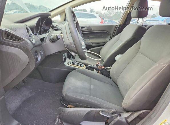 3FADP4EJ8KM154306 2019 FORD FIESTA Silver Սալոնի դիմացի տեսք