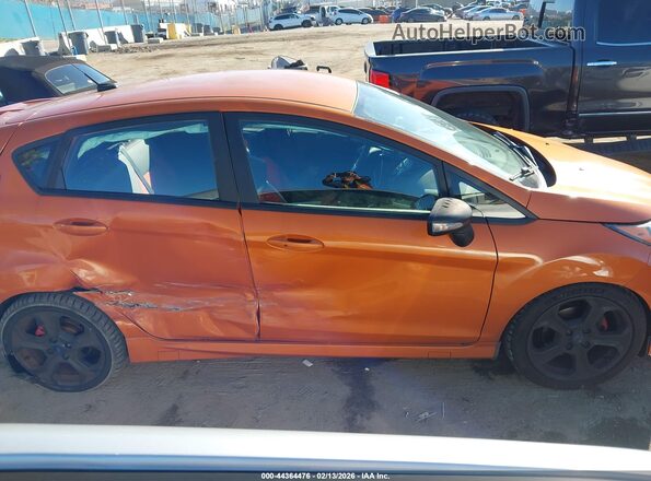 3FADP4GX2JM113993 2018 FORD FIESTA Orange Widok wnętrza z tyłu