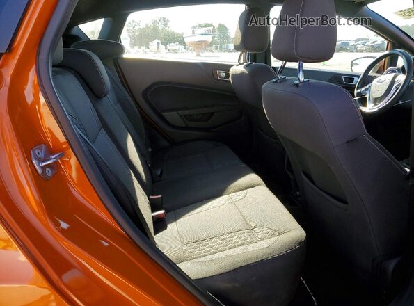 3FADP4GX3HM159956 2017 FORD FIESTA Оранжевый Вид задних сидений