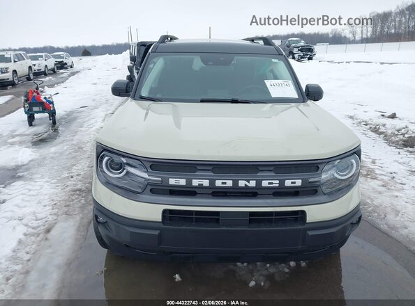 3FMCR9B68RRE05962 2024 FORD BRONCO SPORT Кремовый Вид щитка приборов