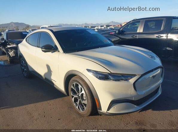 3FMTK1R41SMA46046 2025 FORD MUSTANG MACH-E Beige Przód prawy