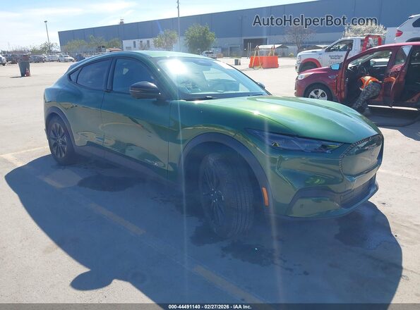3FMTK1S58SMA30431 2025 FORD MUSTANG MACH-E Зеленый Передняя правая четверть