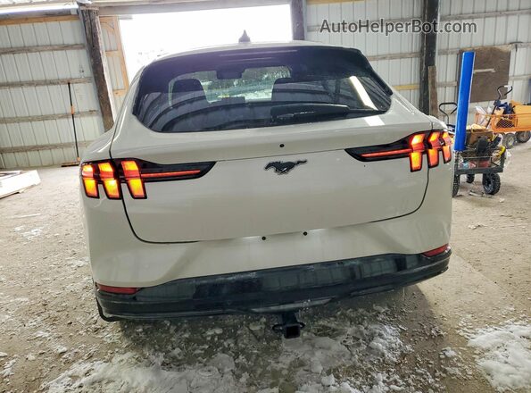 3FMTK3R45PMB01682 2023 FORD MUSTANG MACH-E PREMI White Widok z tyłu