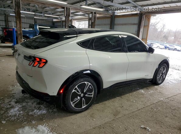 3FMTK3R45PMB01682 2023 FORD MUSTANG MACH-E PREMI White Tył prawy
