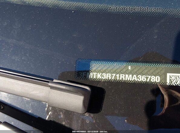3FMTK3R71RMA36780 2024 FORD MUSTANG MACH-E PREMI Синий Вид панели приборов