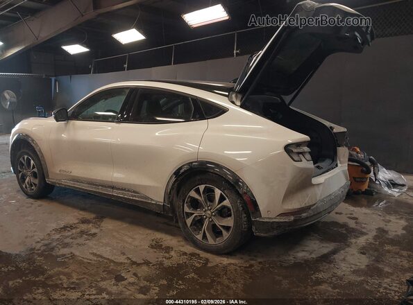 3FMTK3R79MMA04295 2021 FORD MUSTANG MACH-E PREMI Белый Задняя левая четверть