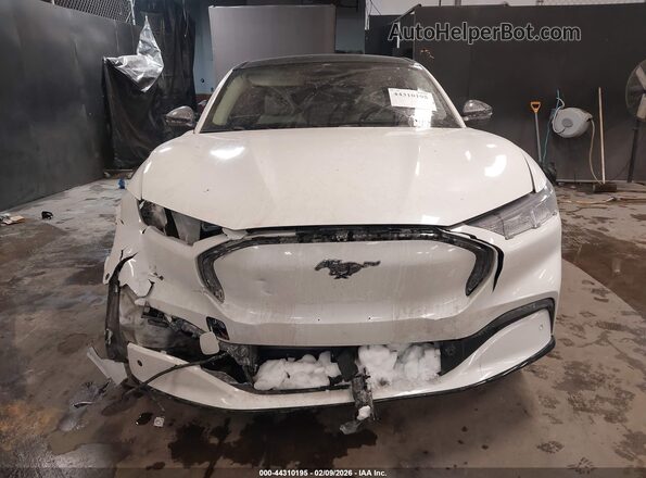 3FMTK3R79MMA04295 2021 FORD MUSTANG MACH-E PREMI Белый Вид щитка приборов