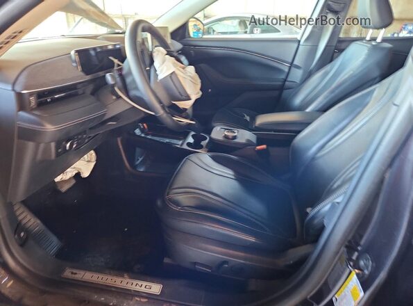 3FMTK3RM1NMA49917 2022 FORD MUSTANG MACH-E PREMI Black Widok wnętrza z przodu