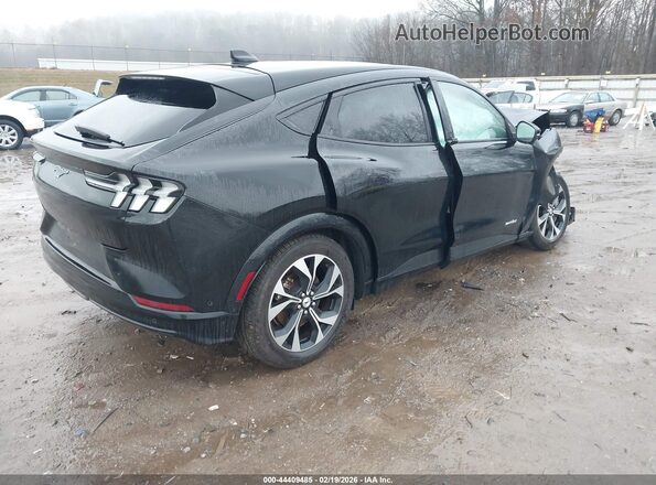 3FMTK3RM5MMA49031 2021 FORD MUSTANG MACH-E PREMI Черный Задняя правая четверть