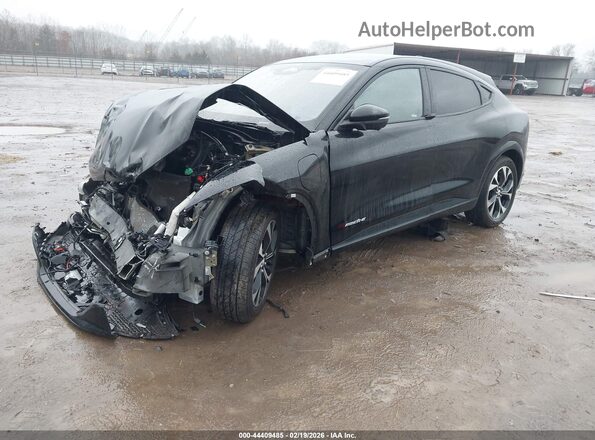 3FMTK3RM5MMA49031 2021 FORD MUSTANG MACH-E PREMI Черный Передняя левая четверть