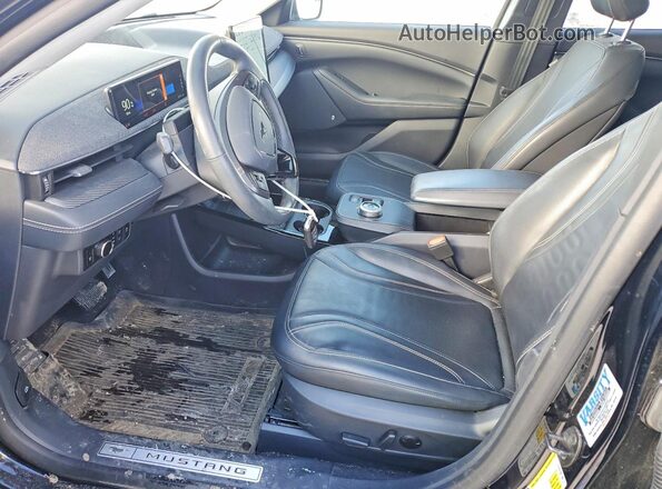 3FMTK3SS3PMA39840 2023 FORD MUSTANG MACH-E PREMI Black Vista interior delantera