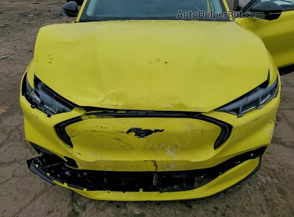 3FMTK3SUXSMA11575 2025 FORD MUSTANG MACH-E PREMI Желтый Вид подкапотного пространства