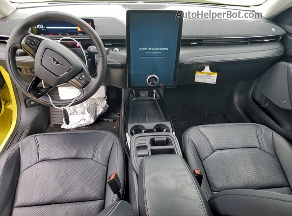 3FMTK3SUXSMA11575 2025 FORD MUSTANG MACH-E PREMI Желтый Вид панели приборов