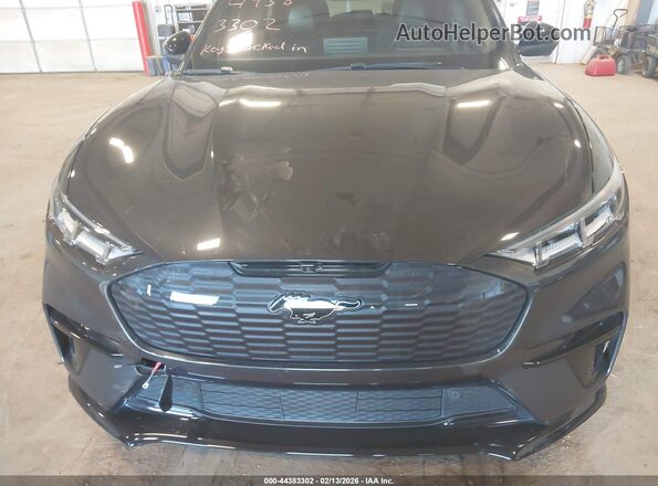 3FMTK4SE2NMA43312 2022 FORD MUSTANG MACH-E Черный Вид задних сидений