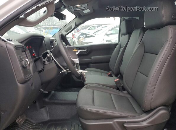 3GCNAAEK0TG163766 2026 CHEVROLET SILVERADO Белый Вид салона спереди