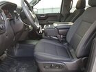 2024 Chevrolet Silverado K1500 Trail Boss Custom Серебряный vin: 3GCUDCEDXRG306621