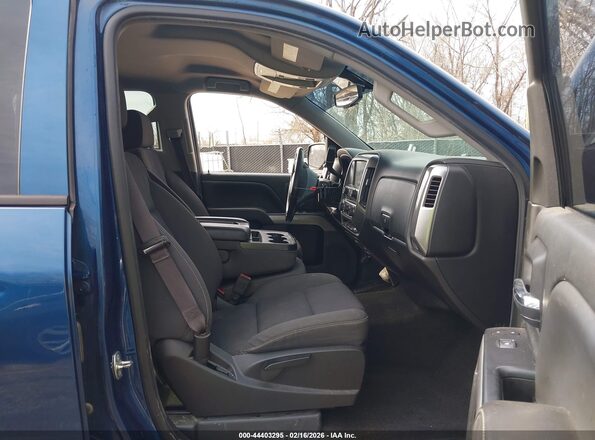 3GCUKRECXHG509751 2017 CHEVROLET SILVERADO Синий Вид салона спереди