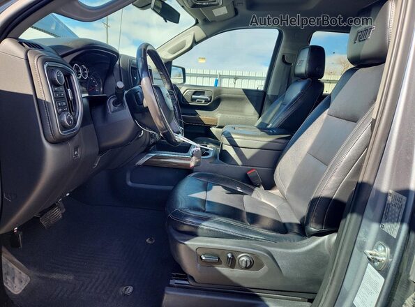 3GCUYEEDXKG271410 2019 CHEVROLET SILVERADO Серый Вид салона спереди