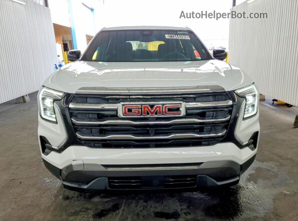 3GKALMEG4TL277061 2026 GMC TERRAIN Белый Вид спереди