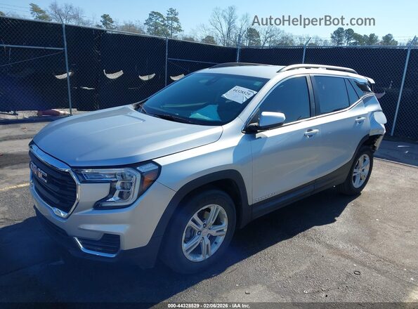 3GKALMEV5NL165337 2022 GMC TERRAIN Серебряный Передняя левая четверть