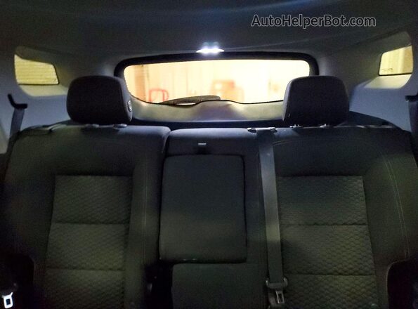3GKALMEV8KL174691 2019 GMC TERRAIN Red Widok tylnych siedzeń