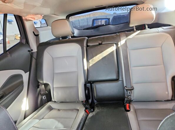 3GKALPEG6RL322981 2024 GMC TERRAIN Red Widok tylnych siedzeń