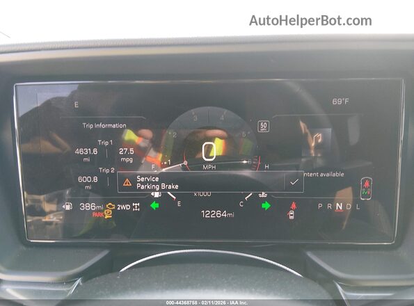3GKALUEG2TL213696 2026 GMC TERRAIN White Widok tylnych siedzeń