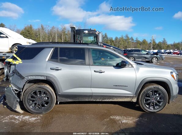 3GKALUEG7TL327306 2026 GMC TERRAIN Серый Панорамный вид салона 360°