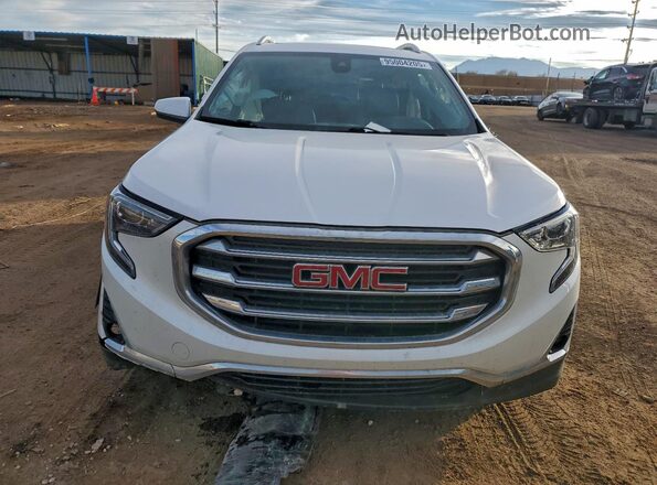 3GKALVEVXML401002 2021 GMC TERRAIN Белый Вид спереди