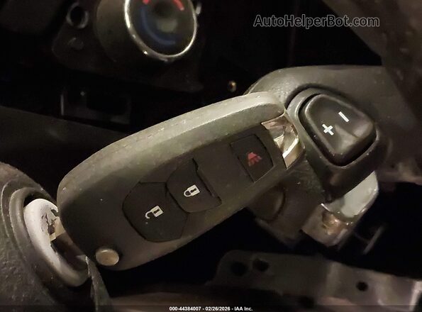 3GNCJKSB8LL217654 2020 CHEVROLET TRAX Gray Widok deski rozdzielczej