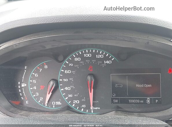 3GNCJKSB9JL411672 2018 CHEVROLET TRAX Белый Вид задних сидений