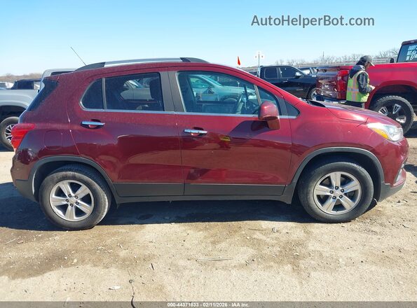 3GNCJLSB1HL162574 2017 CHEVROLET TRAX Красный Вид задней части салона