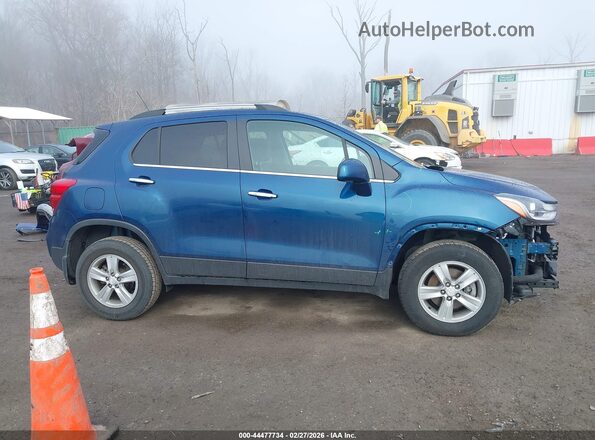 3GNCJPSB3KL305992 2019 CHEVROLET TRAX Синий Вид задней части салона